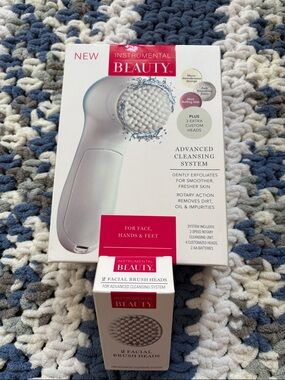 Instrumental Beauty Advanced Cleansing System - White with Pink Accents